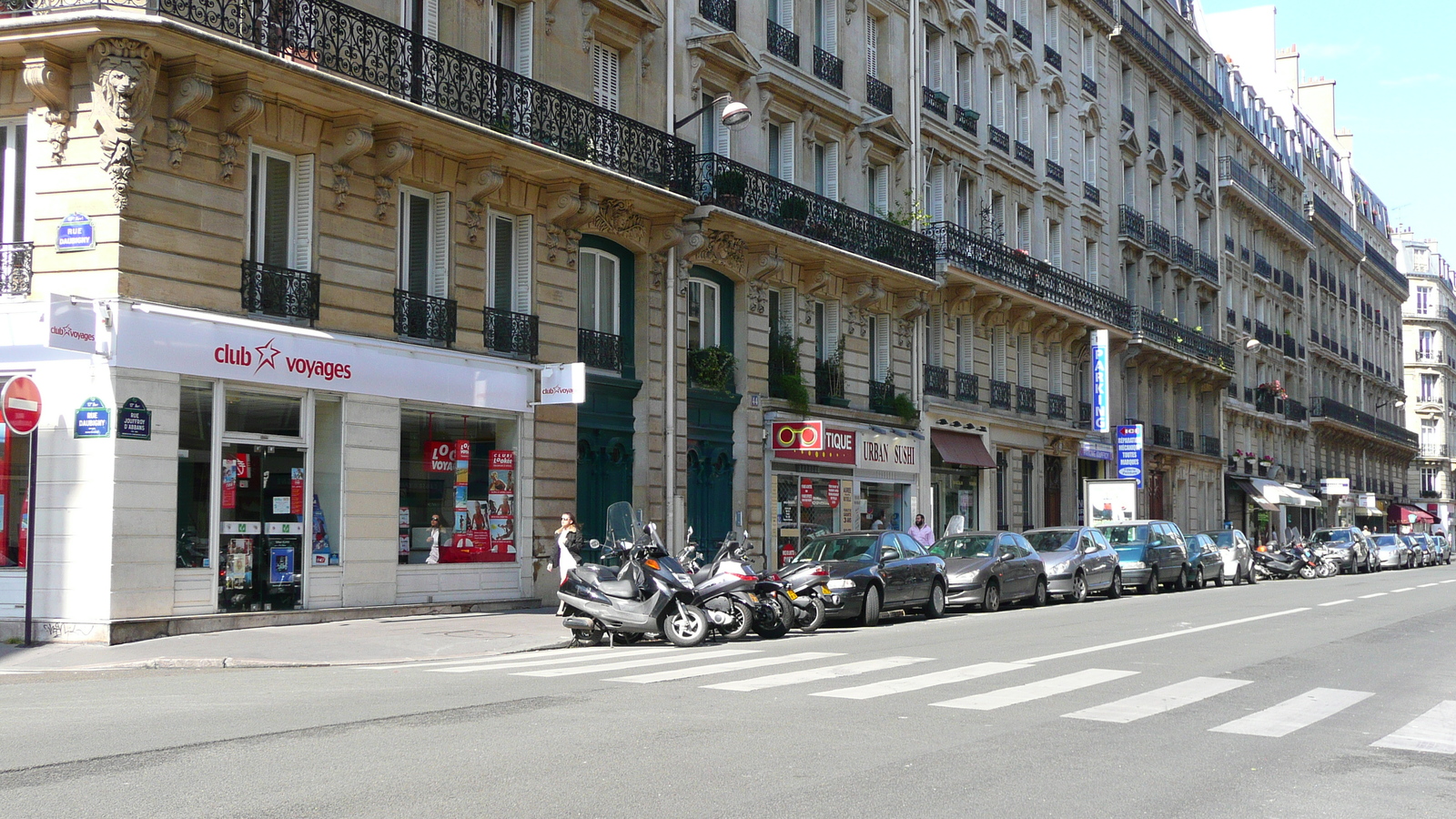 รูปถ่าย ฝรั่งเศส(France) ปารีส(Paris) คุ้มที่ 17 (17th Arrondissement) ถนนฌูฟรัว-ดาบ็อง(Rue Jouffroy d'Abbans) 2007-05 55