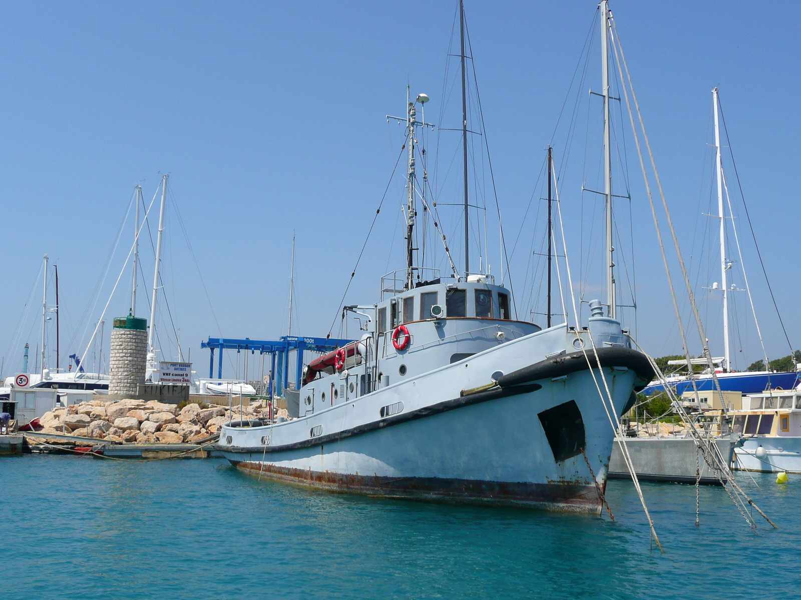 รูปถ่าย ฝรั่งเศส(France) อองทีป(Antibes) ท่าเรือโวบ็อง(Port Vauban) 2007-07 45