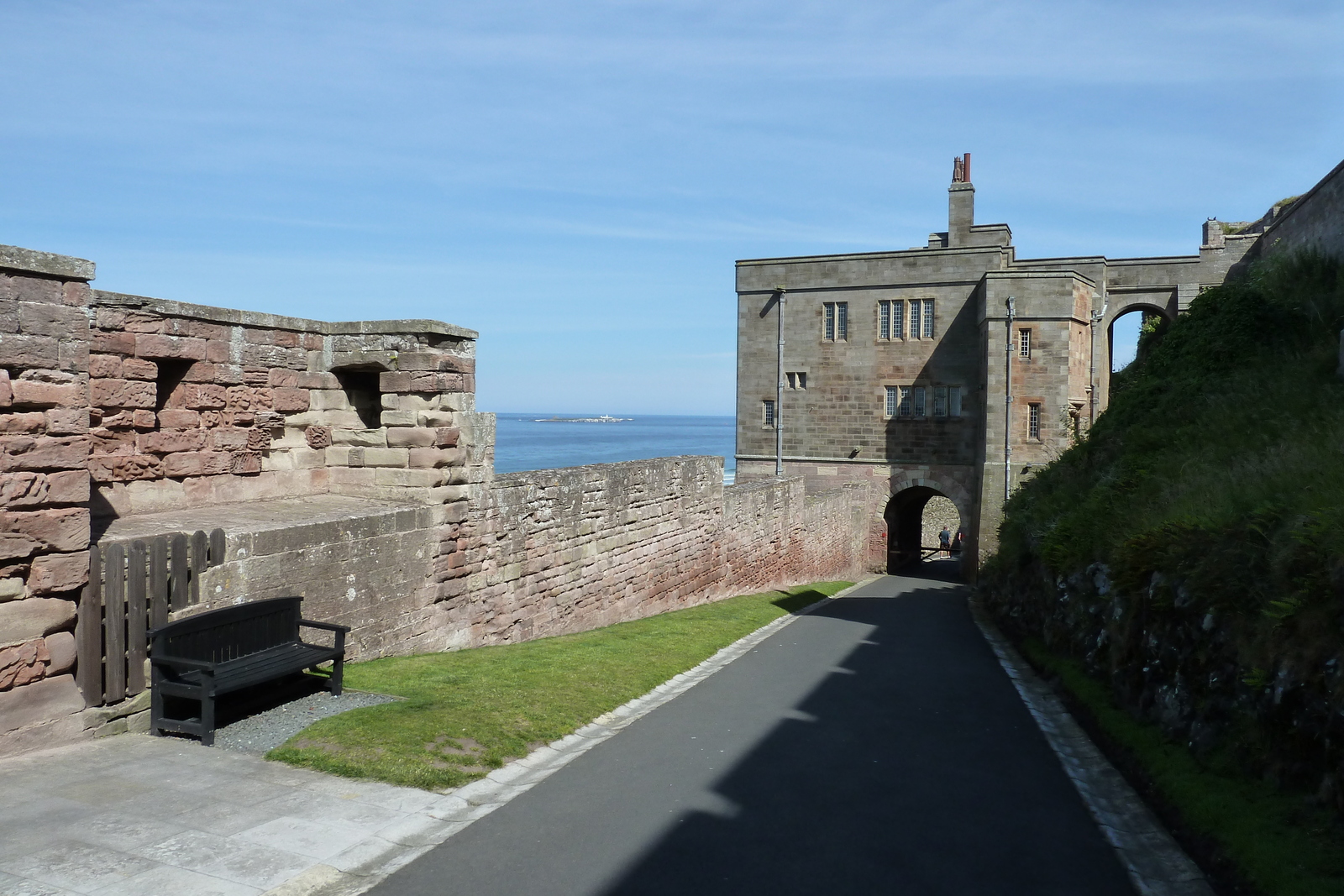รูปถ่าย อังกฤษ(United Kingdom) สกอตแลนด์(Scotland) ปราสาทแบมเบิร์ก(Bamburgh Castle) 2011-07 137