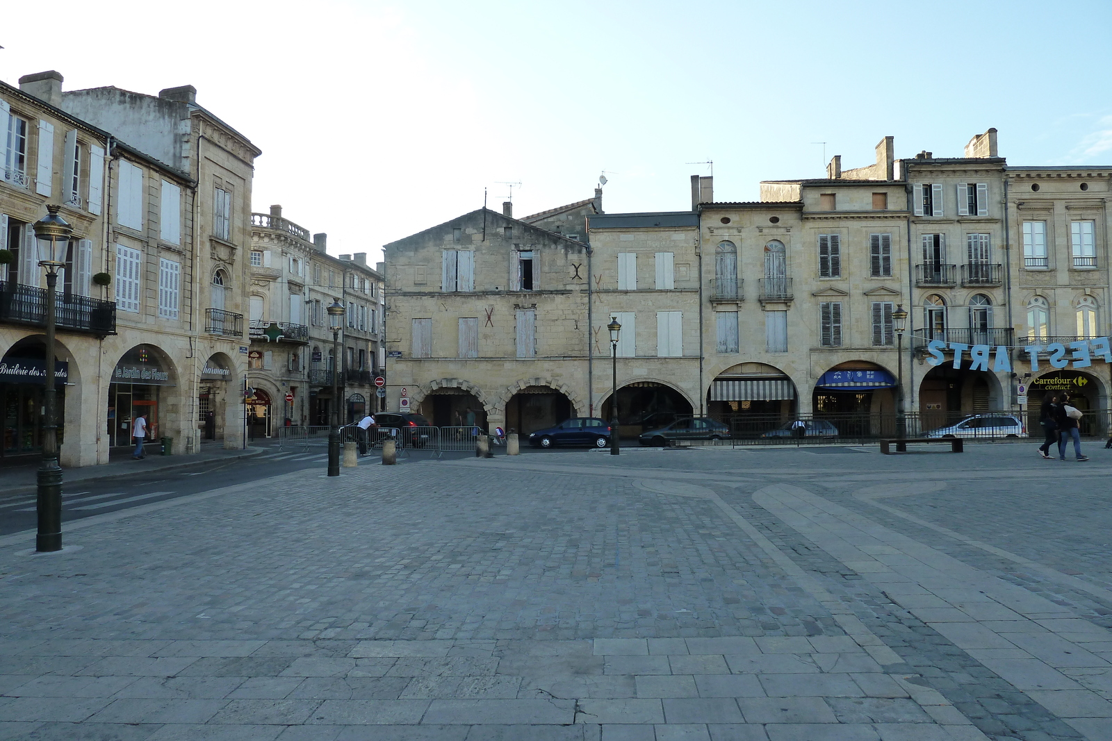รูปถ่าย ฝรั่งเศส(France) ลีบูร์น(Libourne) 2010-08 21
