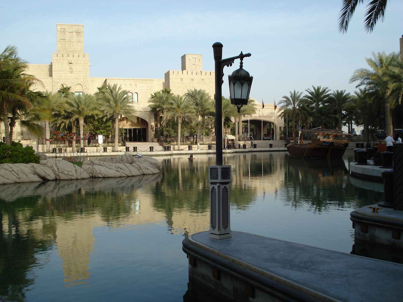 รูปถ่าย สหรัฐอาหรับเอมิเรตส์(United Arab Emirates) ดูไบ(Dubai) มะดีนัตจุมัยเราะห์(Medina Jumeirah) 2007-03 55