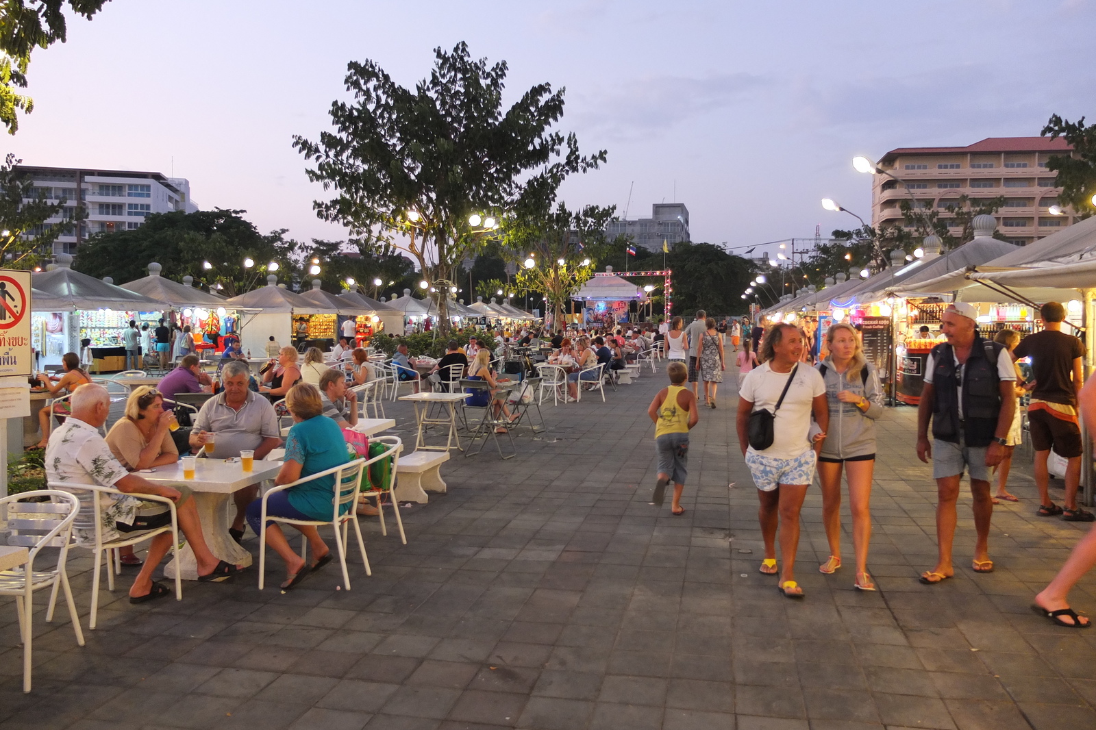 รูปถ่าย ไทย(Thailand) พัทยา(Pattaya) 2014-02 20