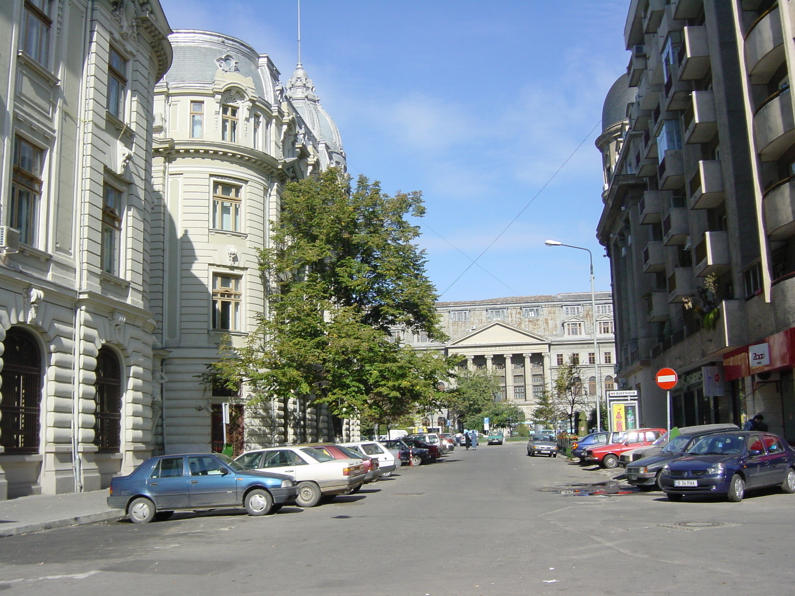 รูปถ่าย โรมาเนีย(Romania) บูคาเรสต์(Bucharest) 2003-10 30