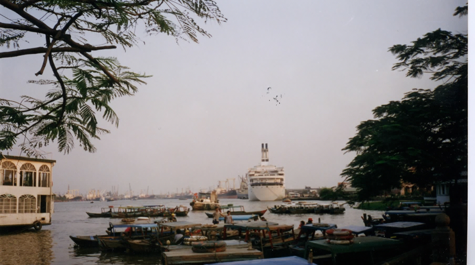 รูปถ่าย เวียดนาม(Vietnam) ไซง่อน(Saigon) 1995-12 9