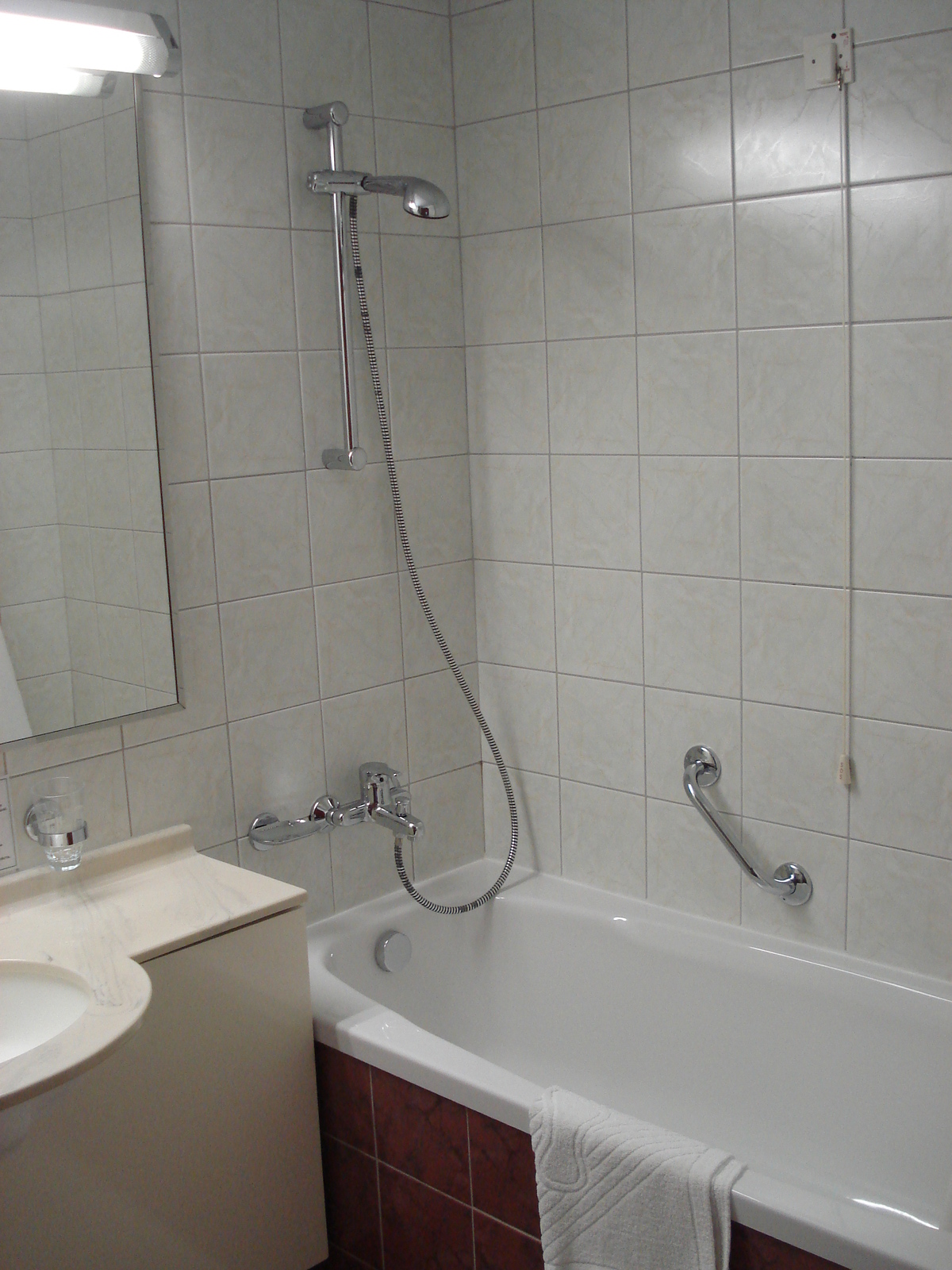 รูปถ่าย รัสเซีย(Russia) นิชนีย์นอฟโกร็อด(Nizhniy Novgorod) โรงแรมวอลนา(Volna Hotel) 2006-07 14