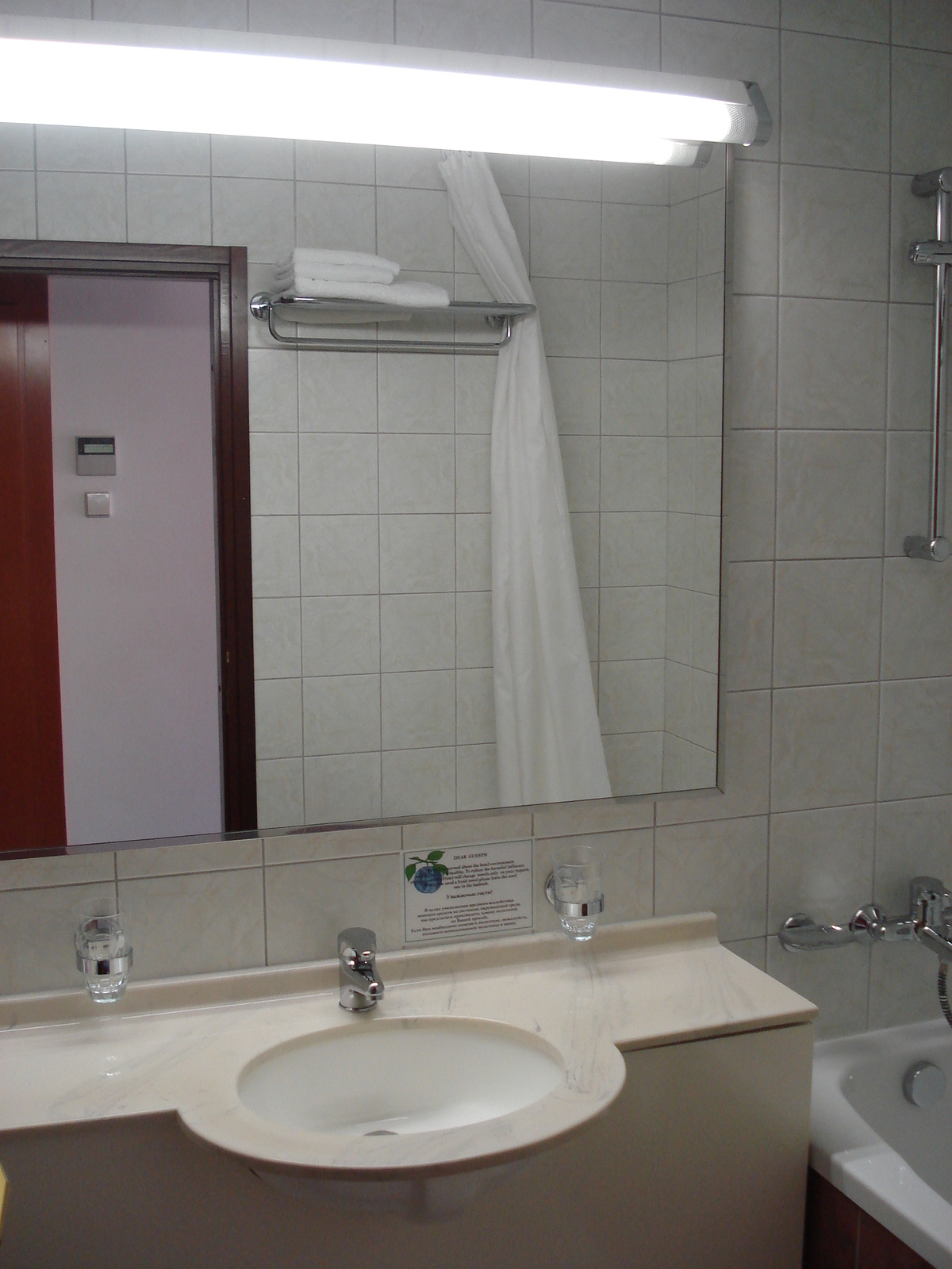 รูปถ่าย รัสเซีย(Russia) นิชนีย์นอฟโกร็อด(Nizhniy Novgorod) โรงแรมวอลนา(Volna Hotel) 2006-07 19