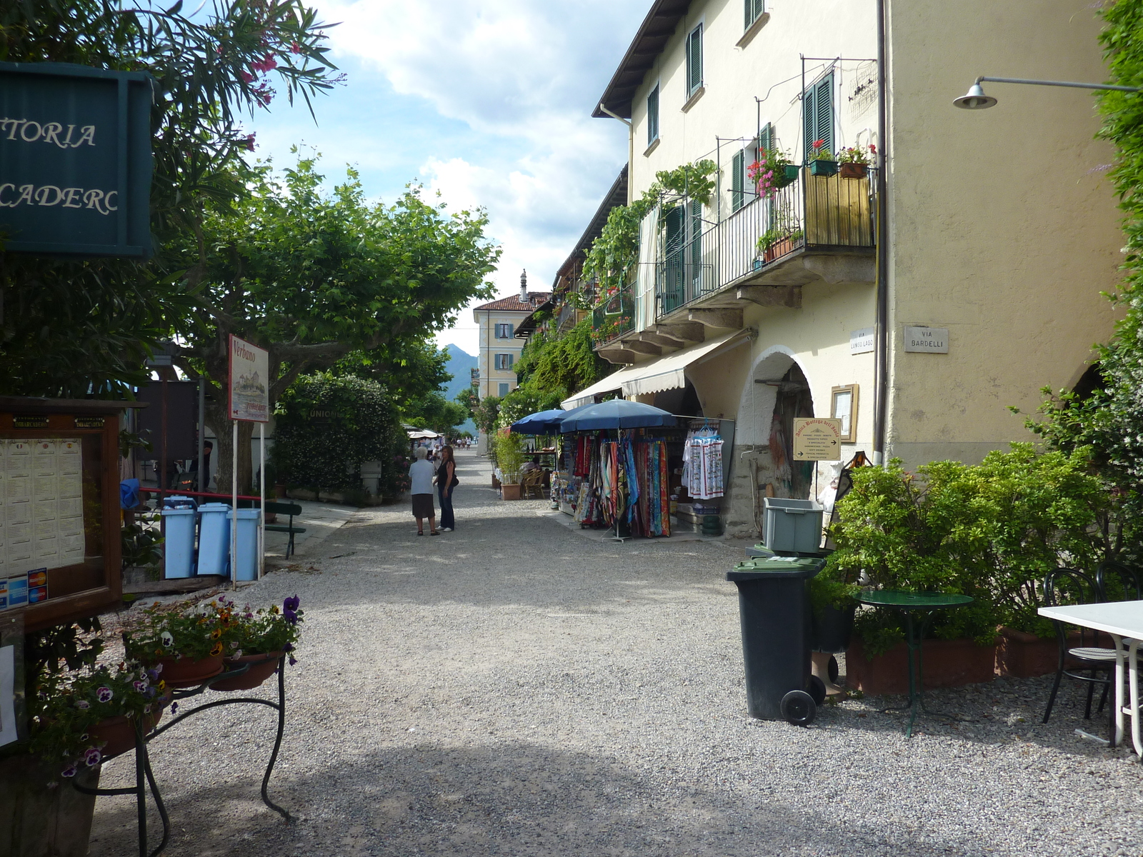 รูปถ่าย อิตาลี(Italy) เกาะอีโซลาเปสกาโตรี(Isola Pescatori) 2009-06 38