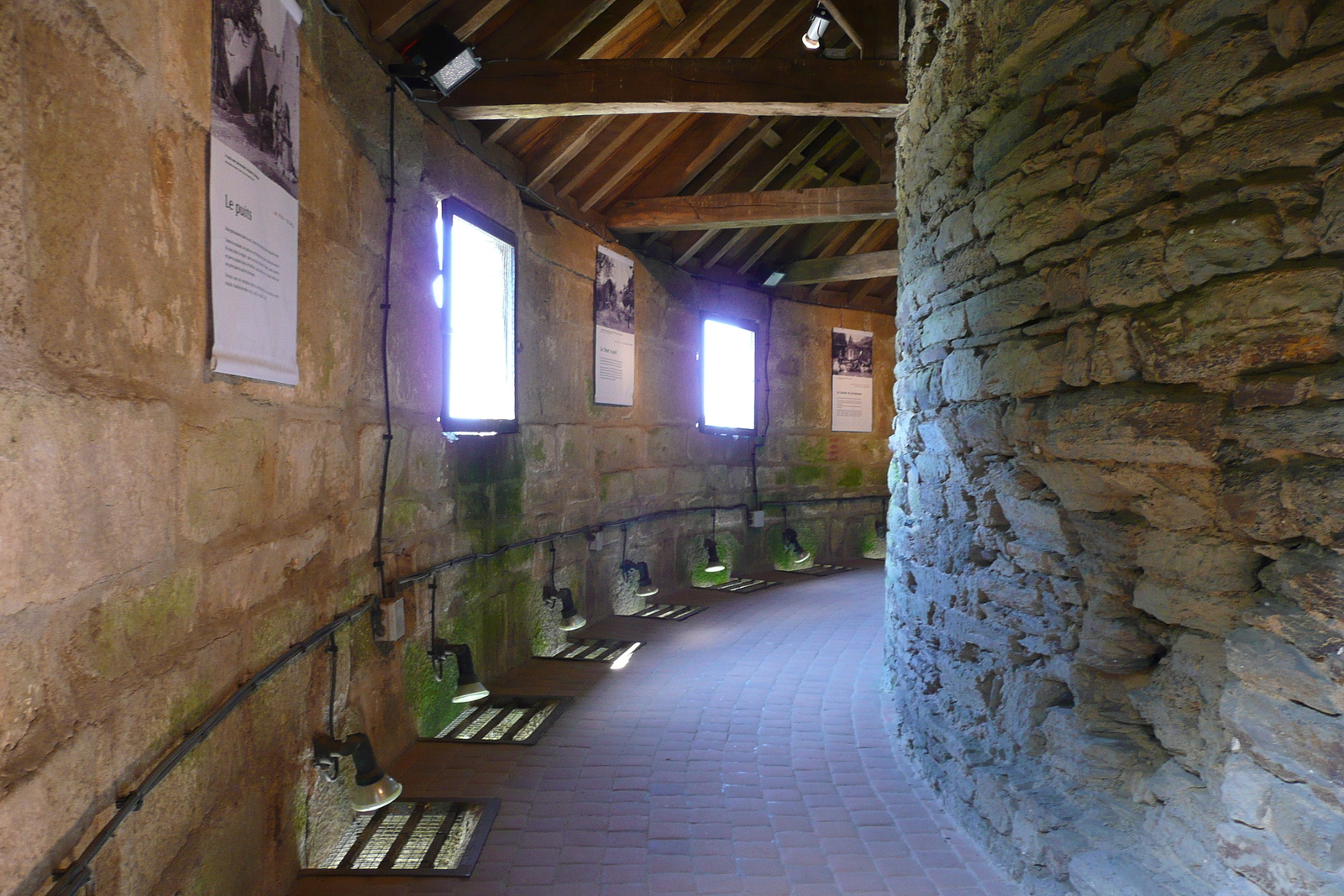 รูปถ่าย ฝรั่งเศส(France) ปองติวี่(Pontivy) ปราสาทดยุกแห่งโรออง(Rohan's Dukes Castle) 2007-08 33