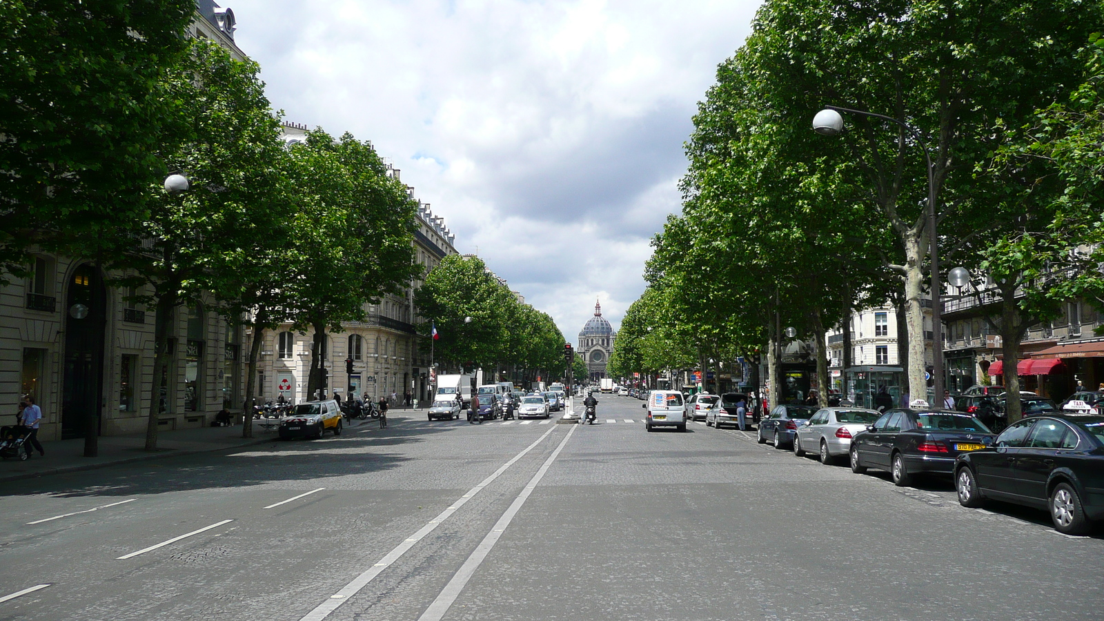 รูปถ่าย ฝรั่งเศส(France) ปารีส(Paris) บูเลอวาร์ด  มาเลแอร์บ(Boulevard Malesherbes) 2007-05 69
