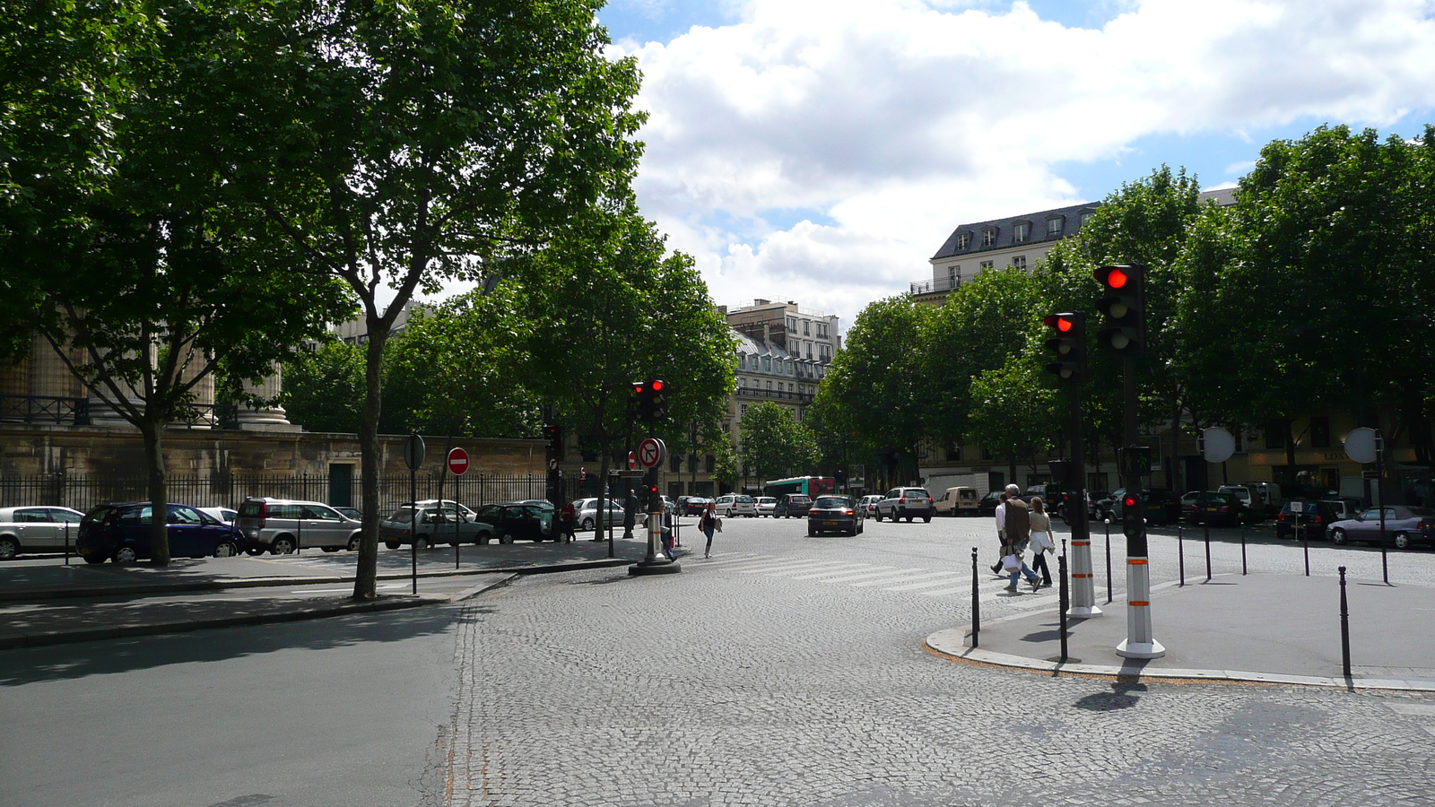 รูปถ่าย ฝรั่งเศส(France) ปารีส(Paris) บูเลอวาร์ด  มาเลแอร์บ(Boulevard Malesherbes) 2007-05 61
