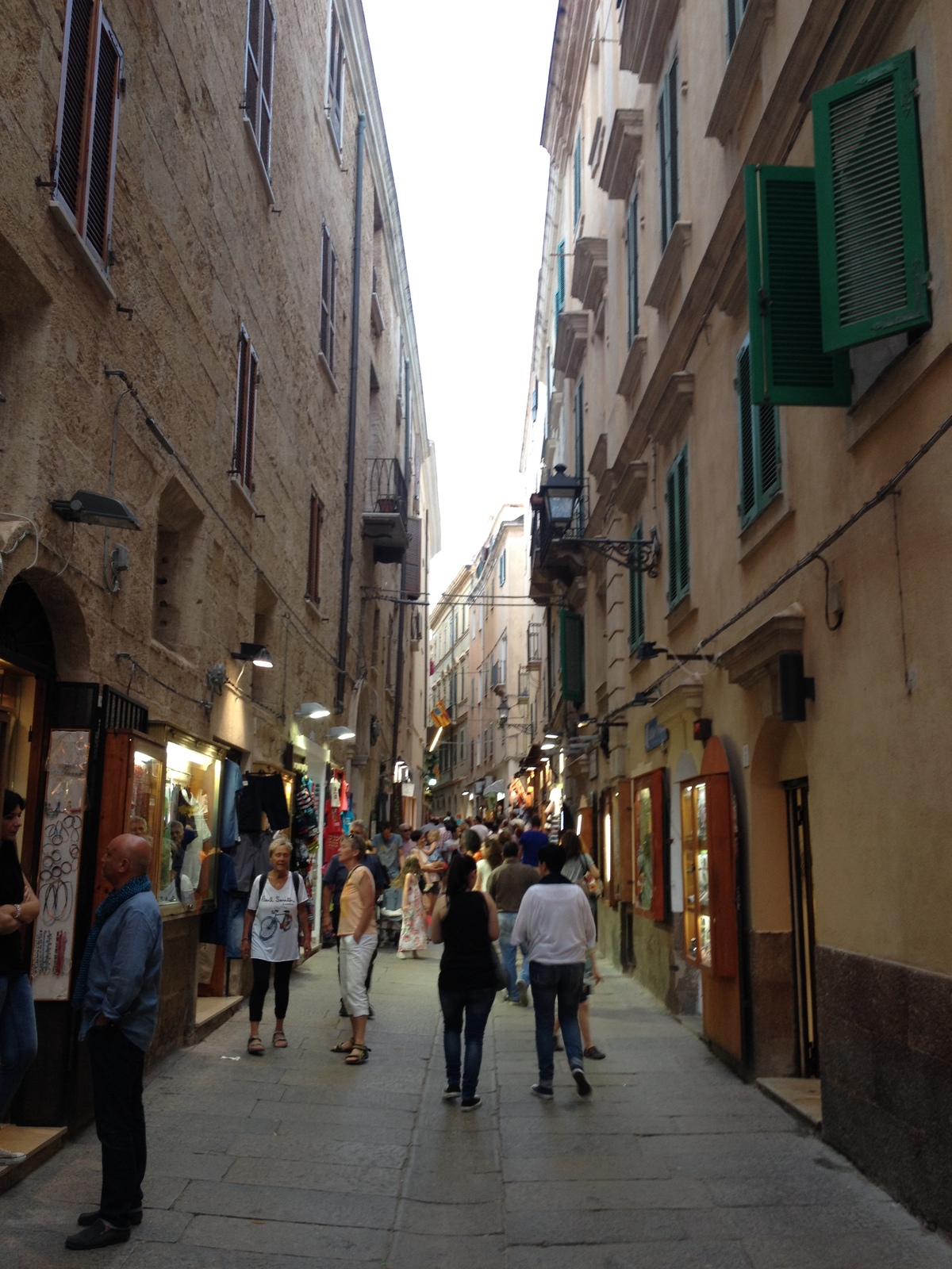 รูปถ่าย อิตาลี(Italy) ซาร์ดิเนีย(Sardinia) อัลเกโร(Alghero) 2015-06 29