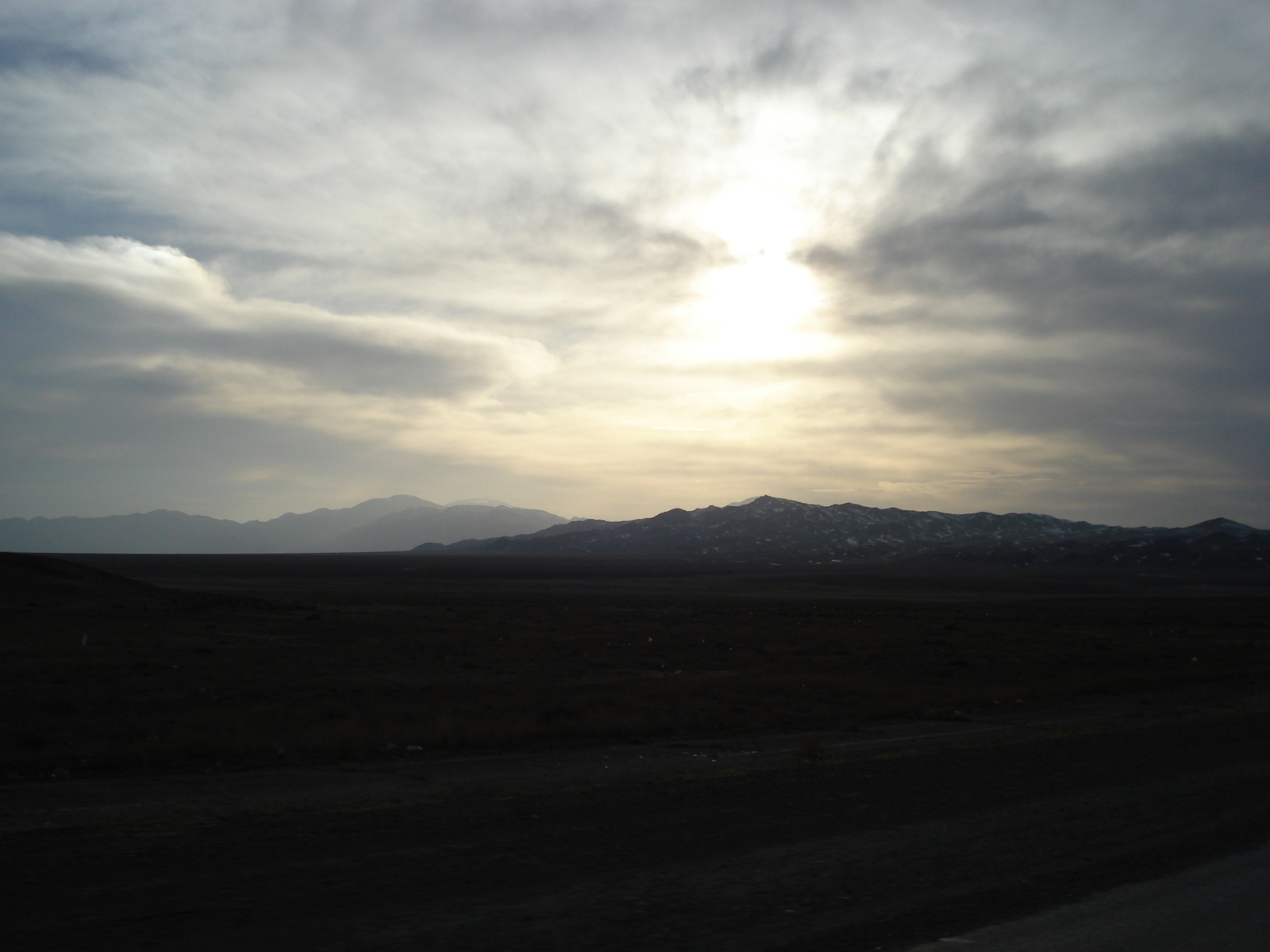 รูปถ่าย คาซัคสถาน(Kazakhstan) ถนนจากอัลมาตีไปหุบผาชารึน(Almaty to Charyn Canyon road) 2007-03 89