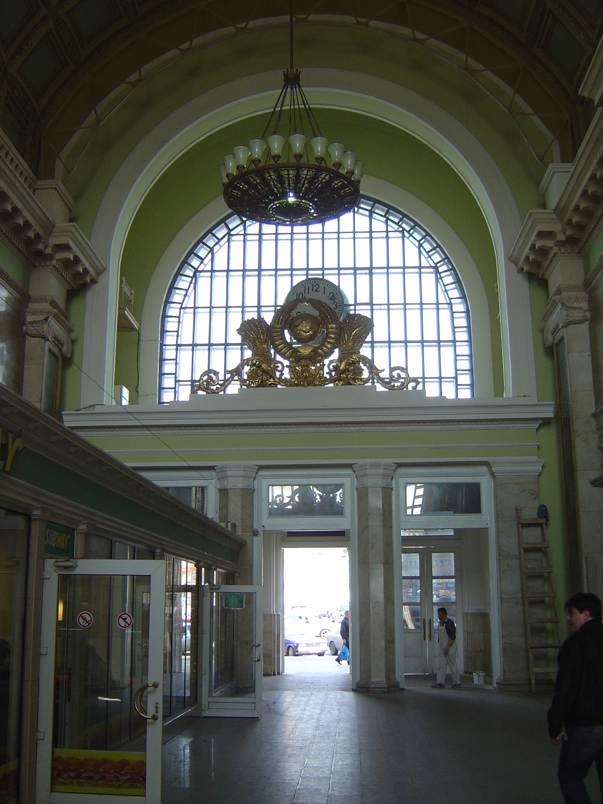 รูปถ่าย รัสเซีย(Russia) มอสโก(Moscow) ถนนตแวร์สกายา(Tverskaya Street) 2005-04 36