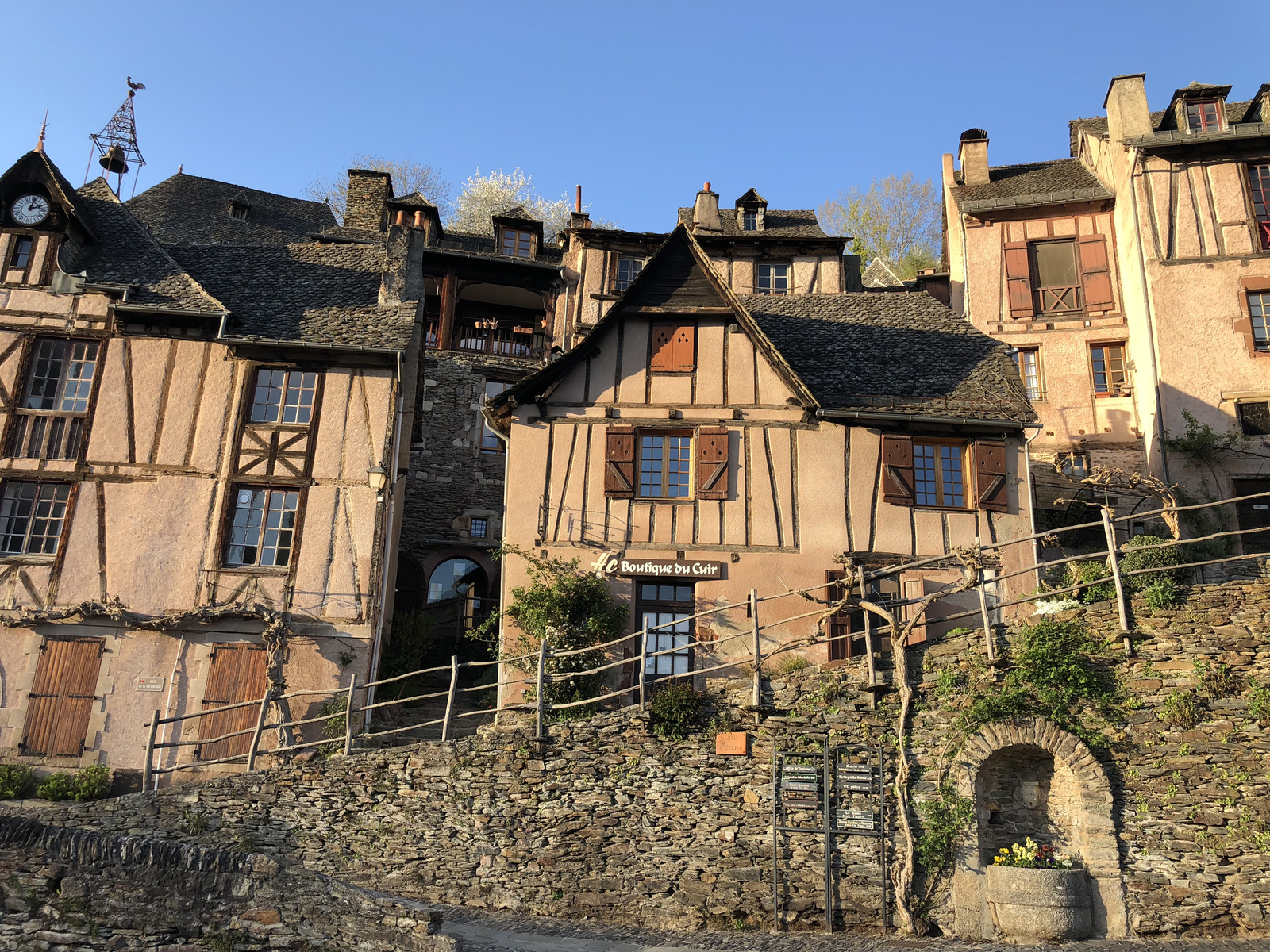 รูปถ่าย ฝรั่งเศส(France) กงก์(Conques) 2018-04 99