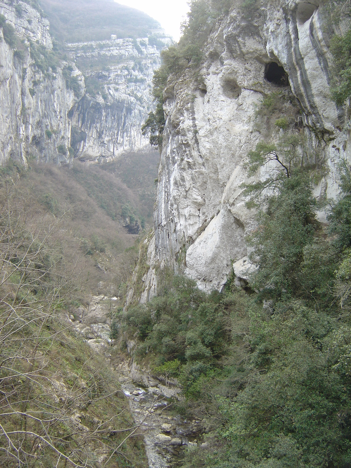 รูปถ่าย ฝรั่งเศส(France) หุบผาชันลู(Gorges du Loup) 2006-02 4