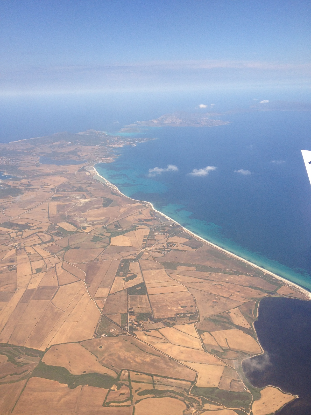 รูปถ่าย อิตาลี(Italy) ซาร์ดิเนีย(Sardinia) สายการบินอีซีเจ็ต(Easyjet) 2015-06 2