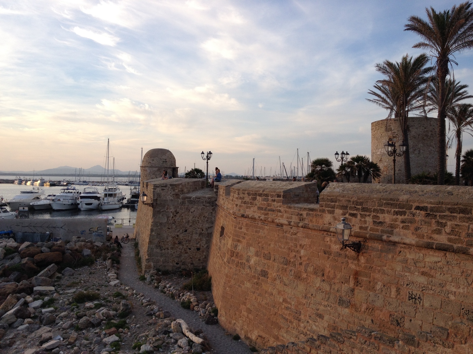รูปถ่าย อิตาลี(Italy) ซาร์ดิเนีย(Sardinia) อัลเกโร(Alghero) 2015-06 14