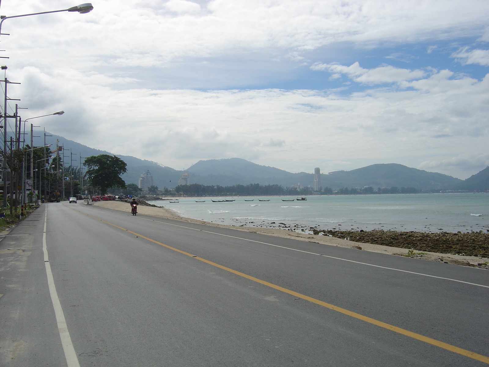รูปถ่าย ไทย(Thailand) ภูเก็ต(Phuket) ป่าตอง(Patong) หาดทราย(Beach) 2005-12 26
