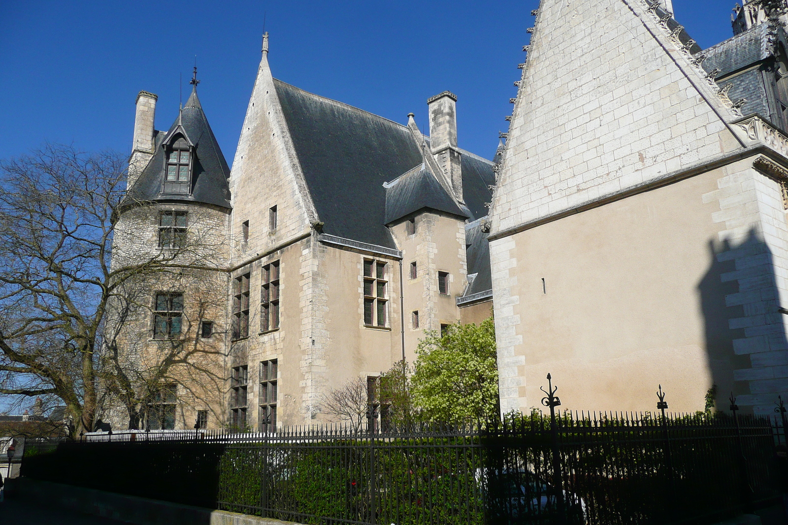 รูปถ่าย ฝรั่งเศส(France) บูร์ฌ(Bourges) วังฌักเกอร์(Palais Jacques Coeur) 2008-04 0