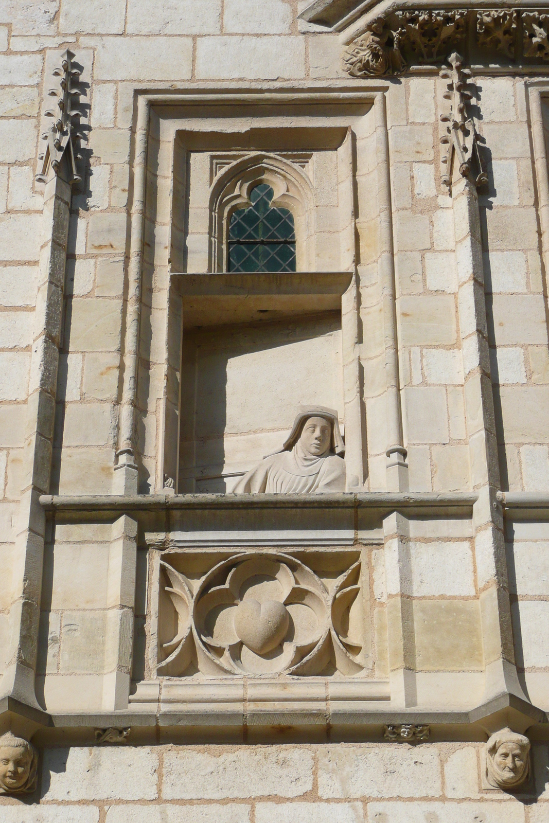 รูปถ่าย ฝรั่งเศส(France) บูร์ฌ(Bourges) วังฌักเกอร์(Palais Jacques Coeur) 2008-04 15