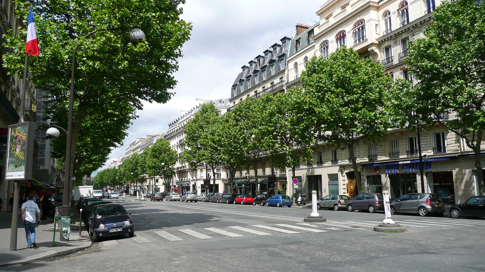 รูปถ่าย ฝรั่งเศส(France) ปารีส(Paris) บูเลอวาร์ด  มาเลแอร์บ(Boulevard Malesherbes) 2007-05 20