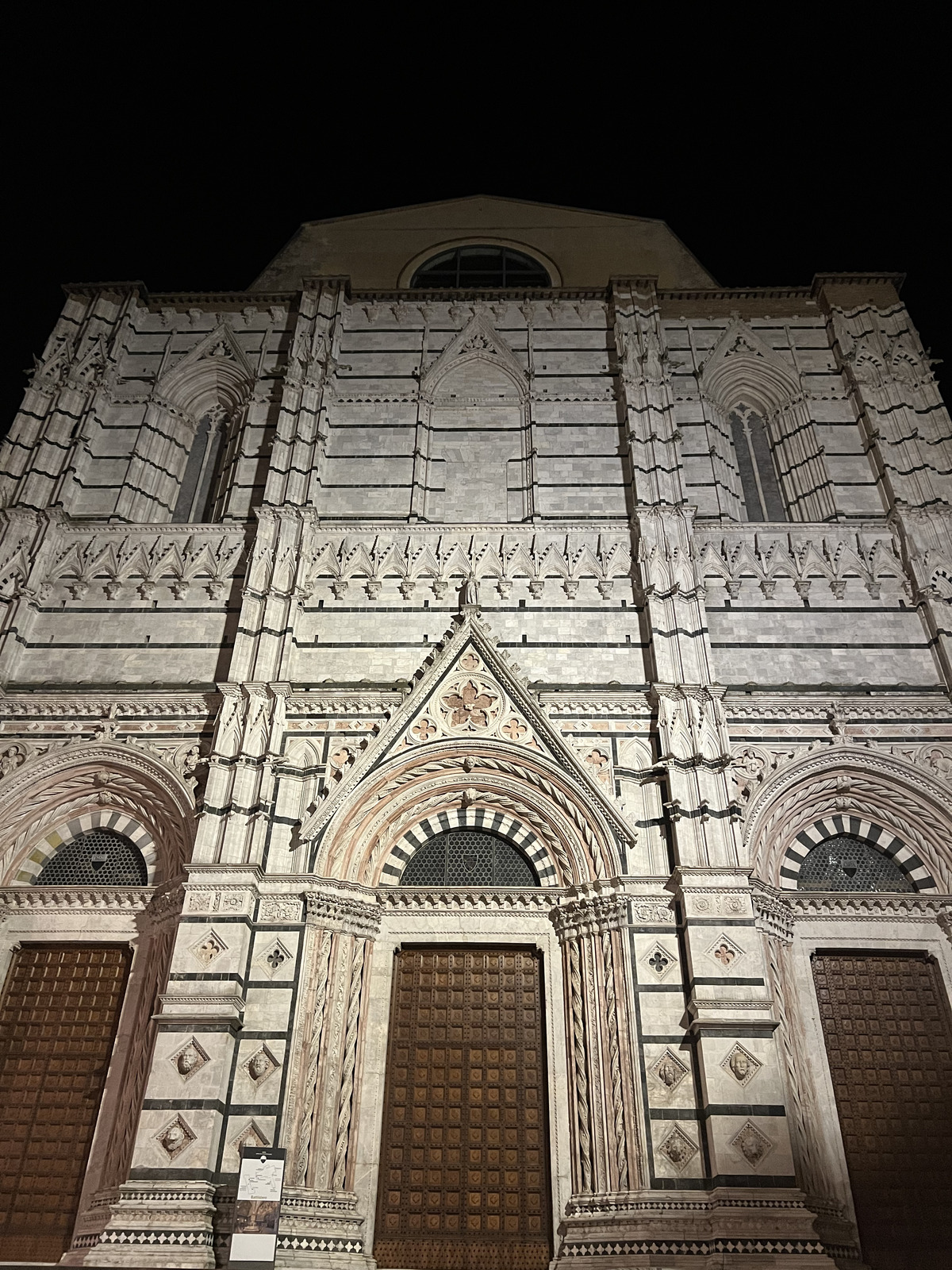 รูปถ่าย อิตาลี(Italy) ซีเอน่า(Siena) 2021-09 29