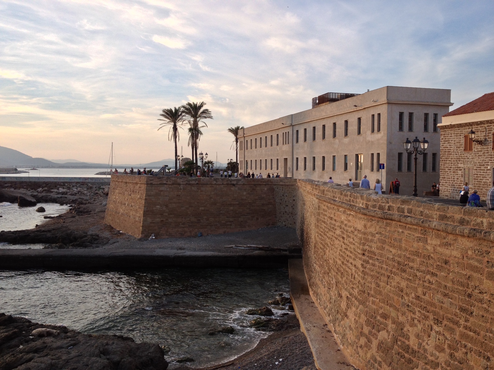 รูปถ่าย อิตาลี(Italy) ซาร์ดิเนีย(Sardinia) อัลเกโร(Alghero) 2015-06 11