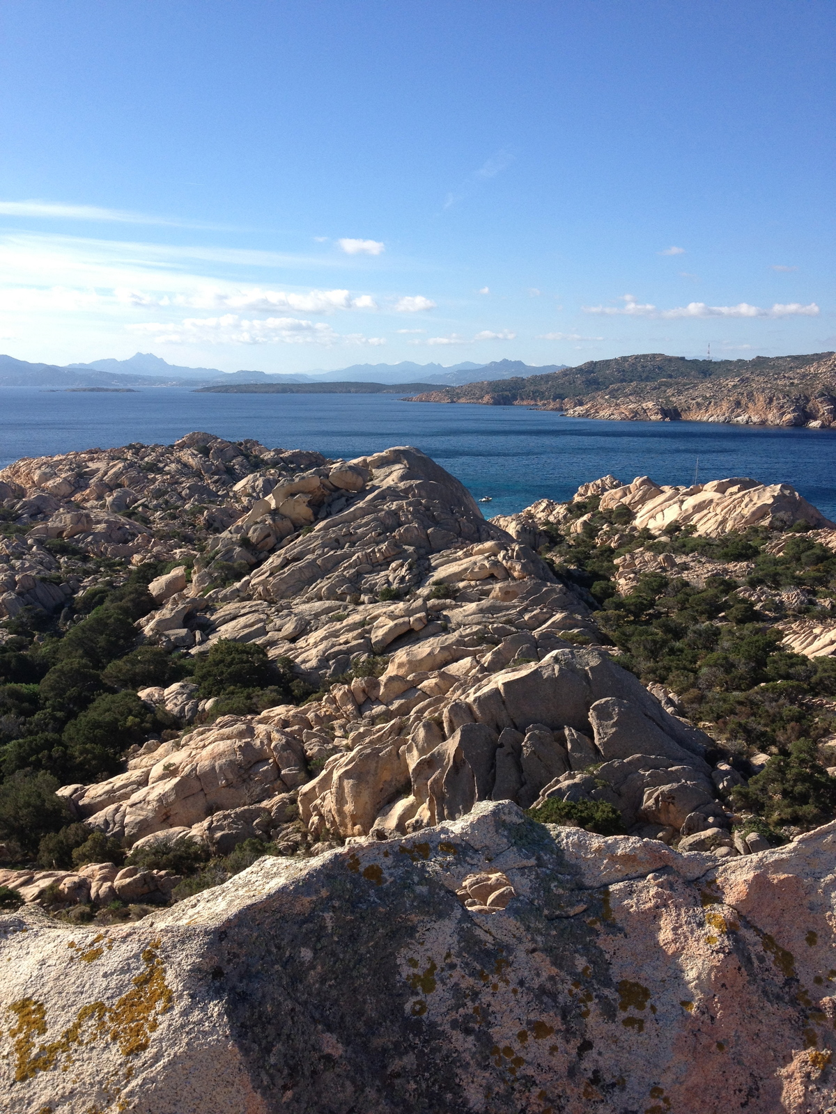 รูปถ่าย อิตาลี(Italy) อ่าวกาลาโกตีชโช(Cala Coticcio) 2012-09 17