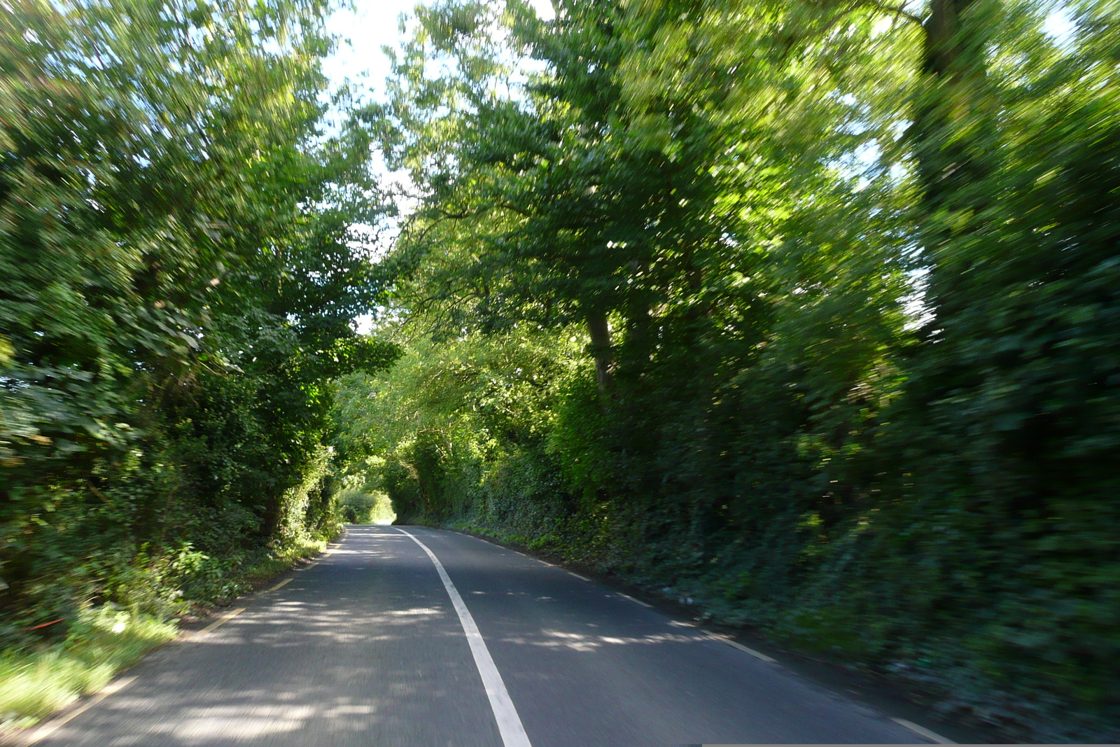รูปถ่าย ไอร์แลนด์(Ireland) ดับลิน(Dublin) ถนนเลียบแม่น้ำ(River road) 2008-09 24