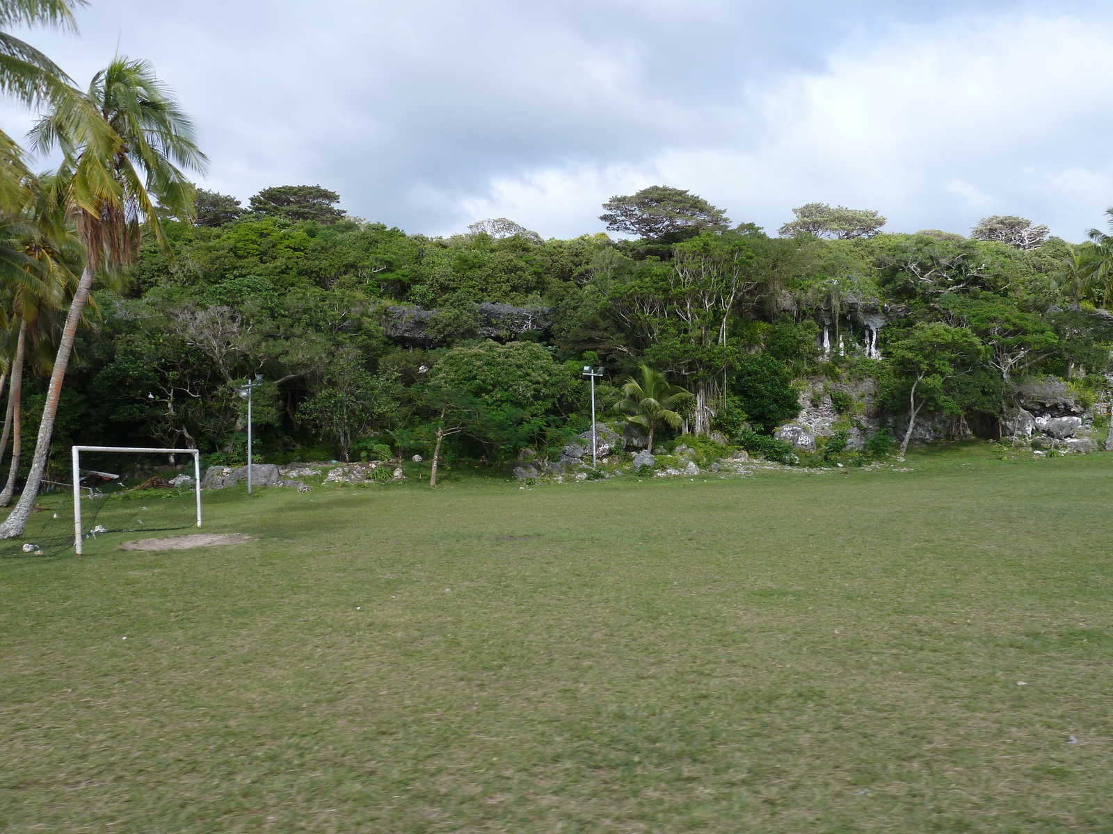 รูปถ่าย นิวแคลิโดเนีย(New Caledonia) เกาะลีฟู(Lifou) โยซิป(Josip) 2010-05 24