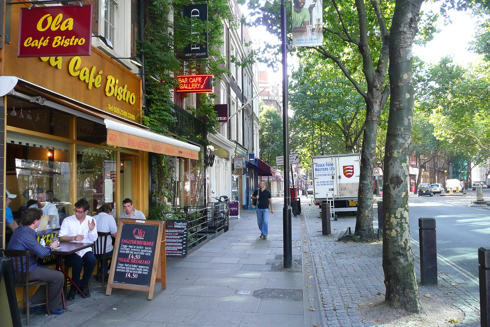 รูปถ่าย อังกฤษ(United Kingdom) ลอนดอน(London) ถนนแชฟตส์เบอรี(Shaftesbury Avenue) 2007-09 7