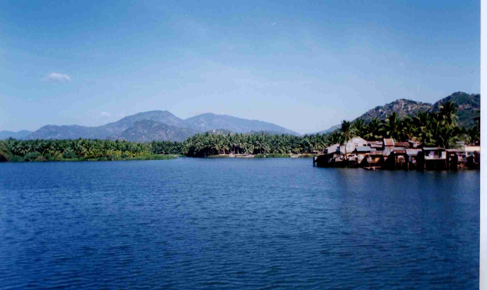 รูปถ่าย เวียดนาม(Vietnam) นาชัง(Nha Trang) 1995-12 8