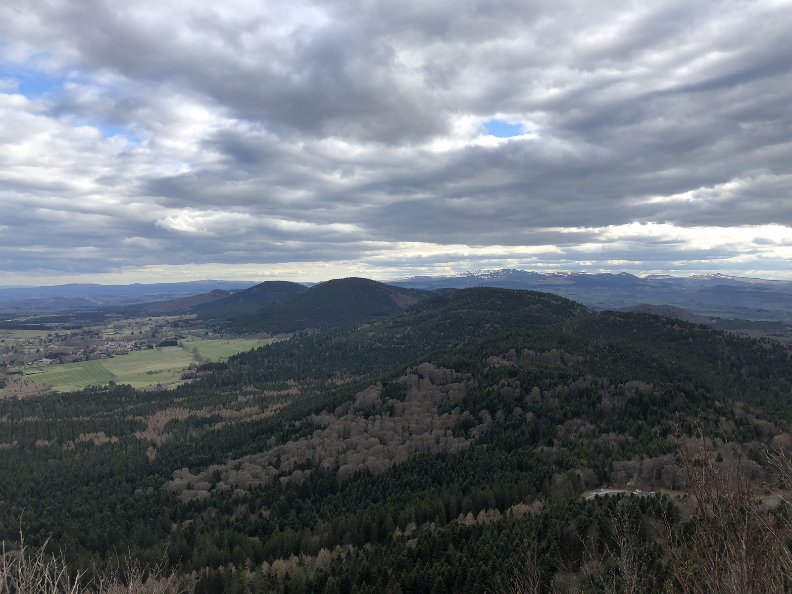 รูปถ่าย ฝรั่งเศส(France) ภูเขาปุย-เดอ-โดม(Puy de Dome) 2018-04 7
