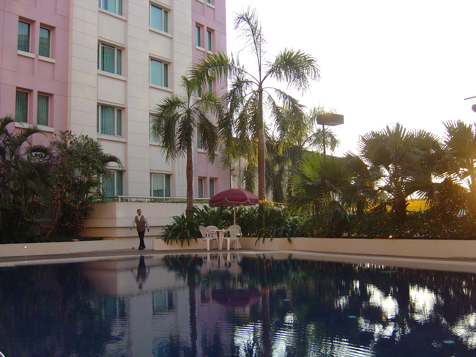 รูปถ่าย พม่า(Myanmar) ย่างกุ้ง(Yangon) โรงแรมพาร์กรอยัล(Park Royal Hotel) 2005-01 16