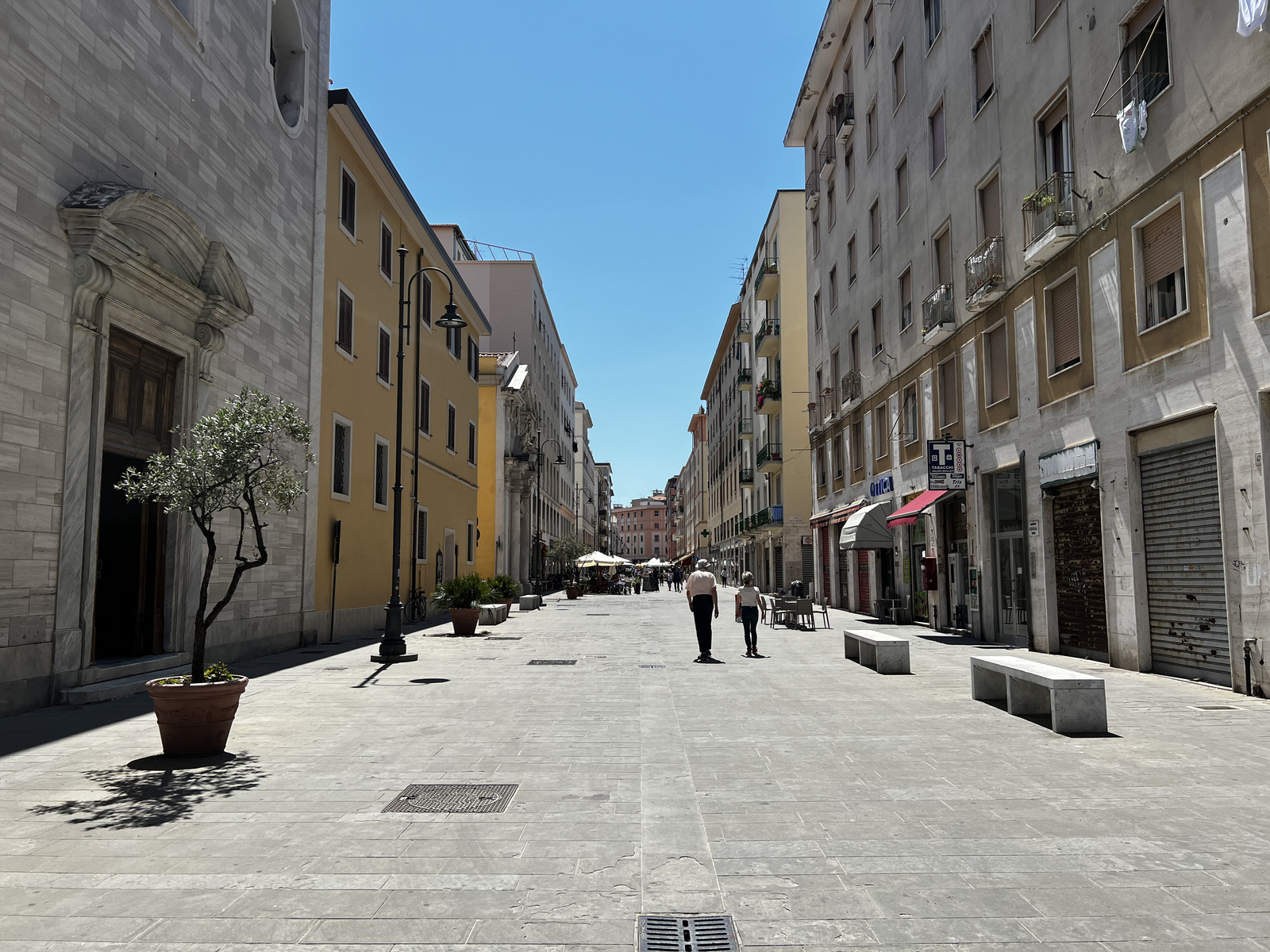 รูปถ่าย อิตาลี(Italy) ลีวอร์โน(Livorno) 2022-05 26