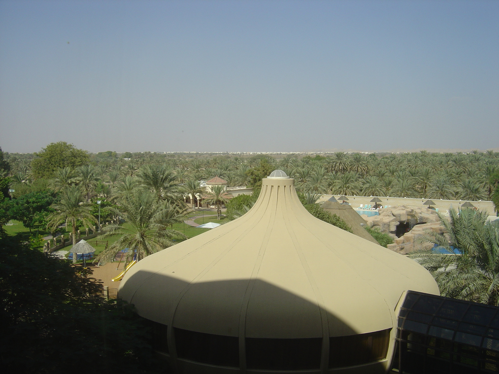 รูปถ่าย สหรัฐอาหรับเอมิเรตส์(United Arab Emirates) อาเลอิน(Al Ain) โรงแรมอินเตอร์คอนติเนนตัล(Intercontinental Hotel) 2005-11 13