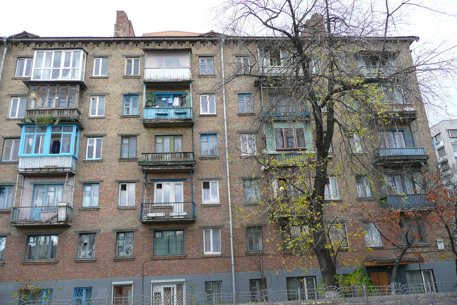รูปถ่าย ยูเครน(Ukraine) เคียฟ(Kiev) ปอดิลด้านตะวันตก(Podil West) 2007-11 51