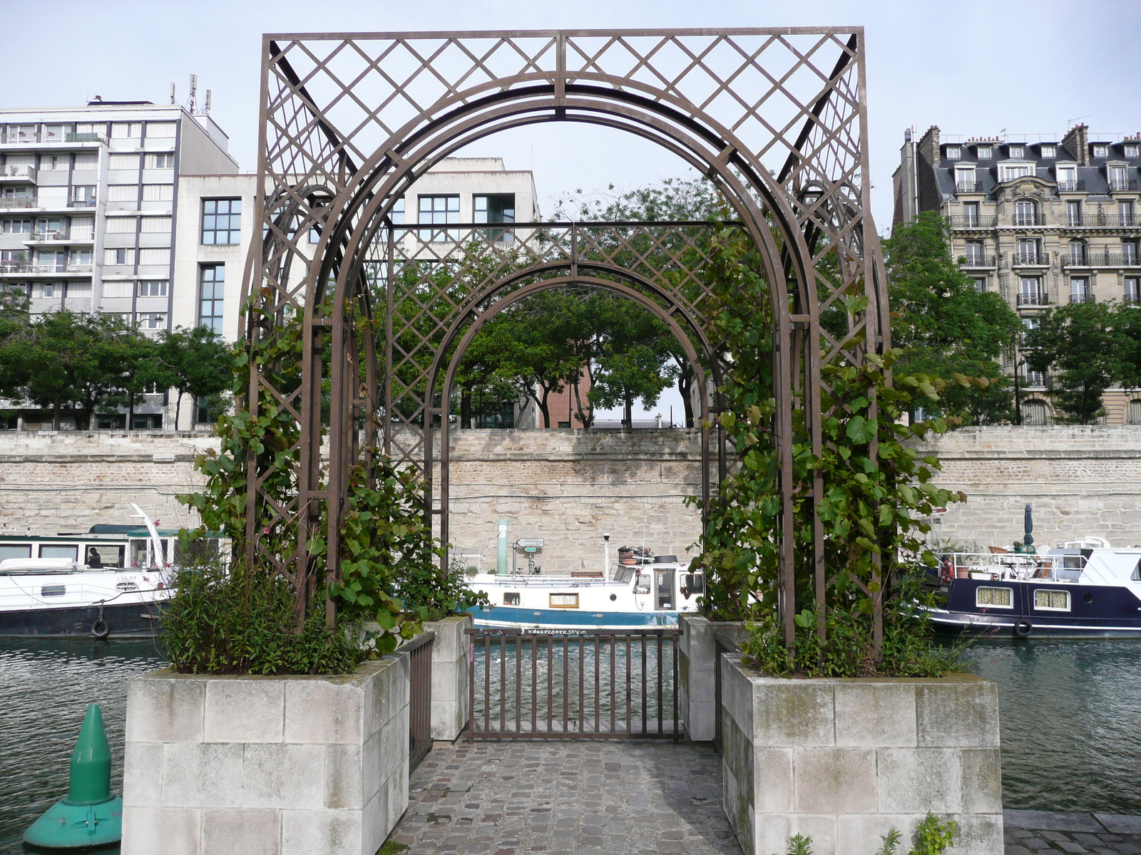 รูปถ่าย ฝรั่งเศส(France) ปารีส(Paris) ท่าเรือบัสตีย์(Bastille Harbour) 2007-06 63