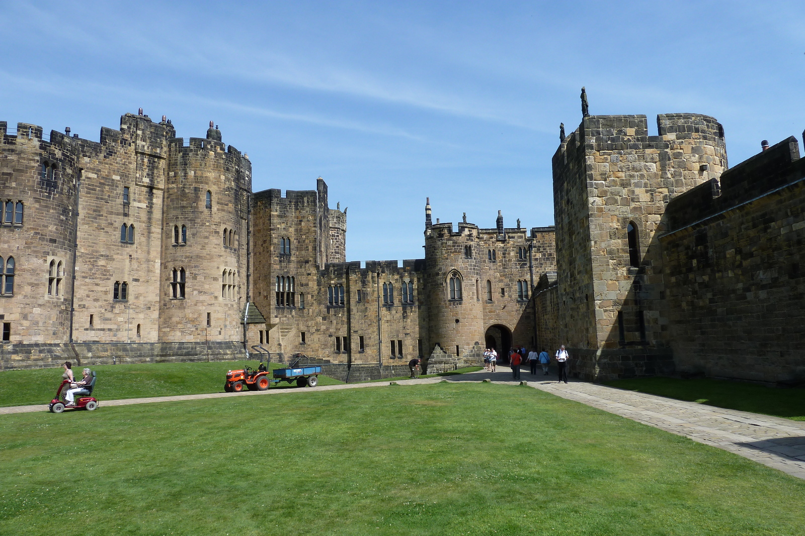 รูปถ่าย อังกฤษ(United Kingdom) สกอตแลนด์(Scotland) แอนนิก(Alnwick) 2011-07 12