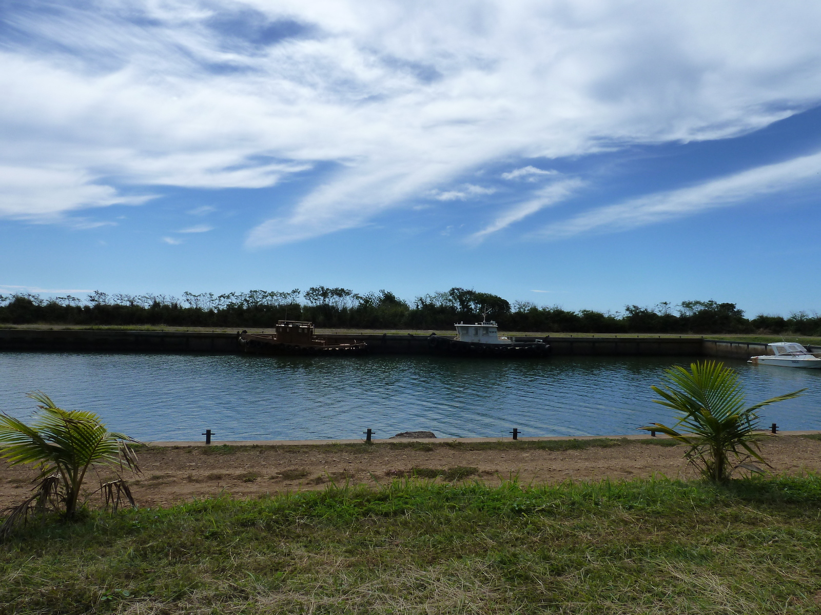 รูปถ่าย นิวแคลิโดเนีย(New Caledonia) ทีโอ(Thio) 2010-05 50