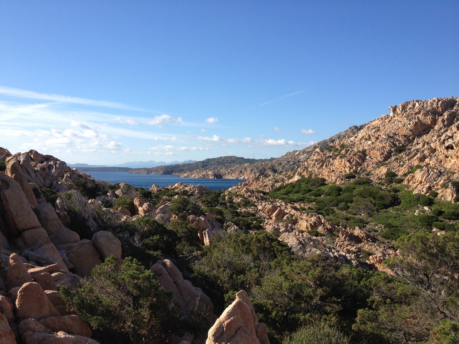 รูปถ่าย อิตาลี(Italy) อ่าวกาลาโกตีชโช(Cala Coticcio) 2012-09 11