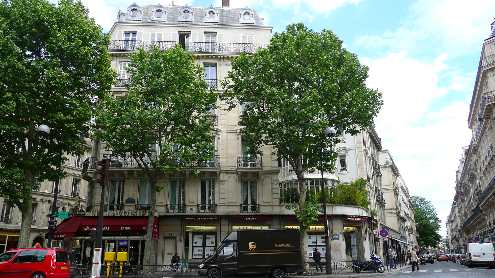 รูปถ่าย ฝรั่งเศส(France) ปารีส(Paris) บูเลอวาร์ด  มาเลแอร์บ(Boulevard Malesherbes) 2007-05 8