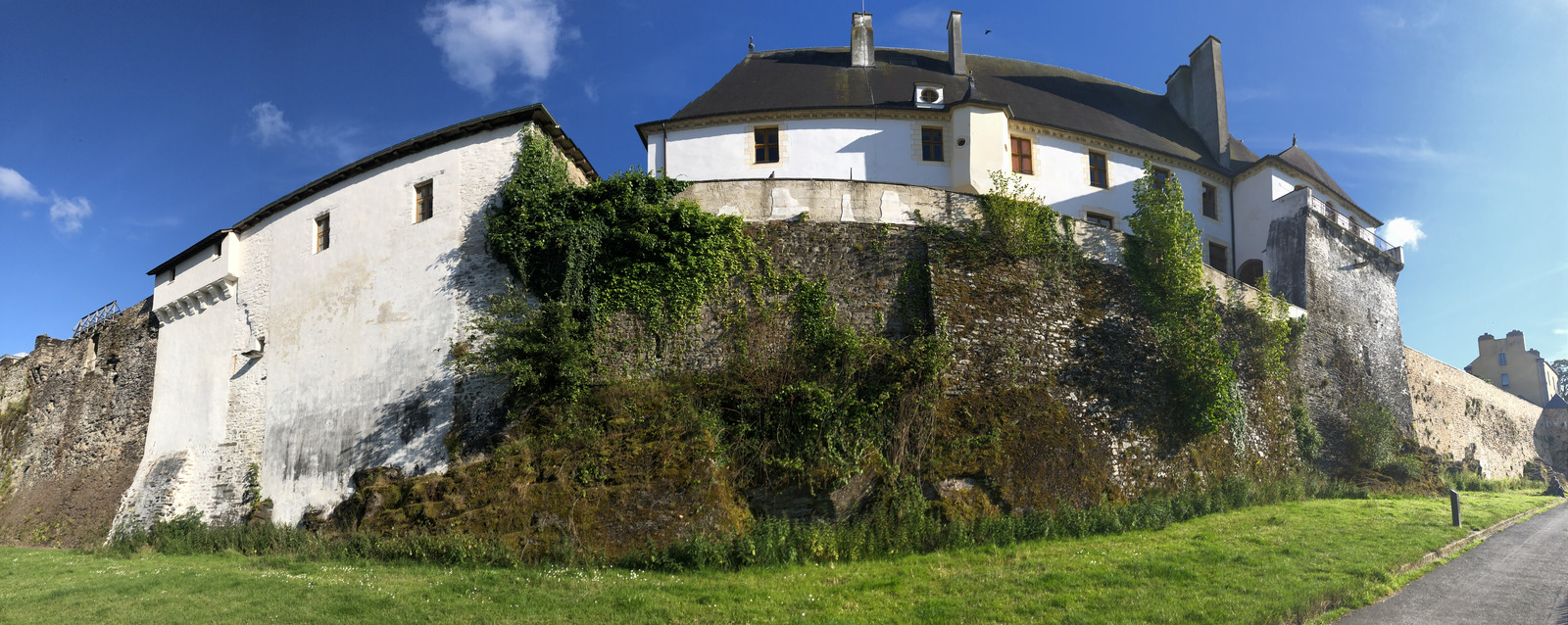 รูปถ่าย ฝรั่งเศส(France) วีเทร(Vitre) 2020-06 51