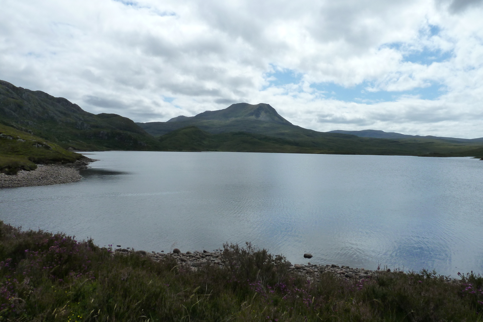 รูปถ่าย อังกฤษ(United Kingdom) สกอตแลนด์(Scotland) ทะเลสาบลอคมารี(Loch Maree) 2011-07 25