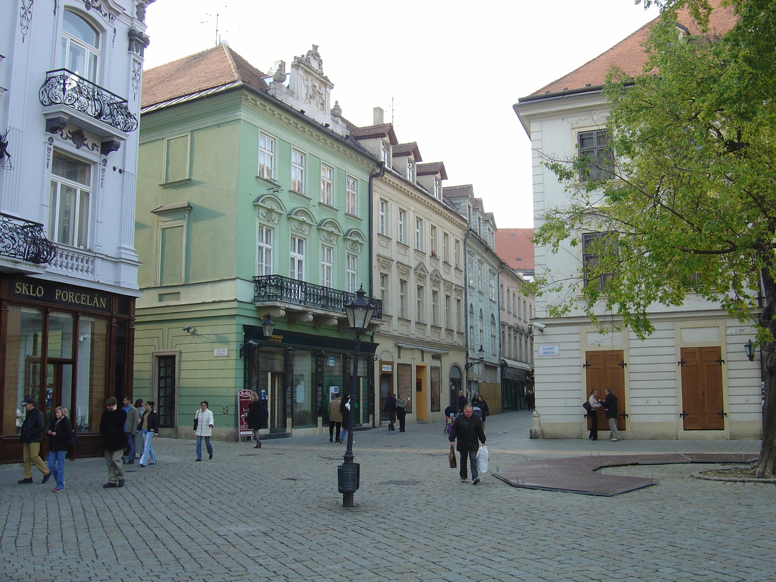 รูปถ่าย สโลวะเกีย(Slovakia) บราทิสลาวา(Bratislava) 2004-11 13