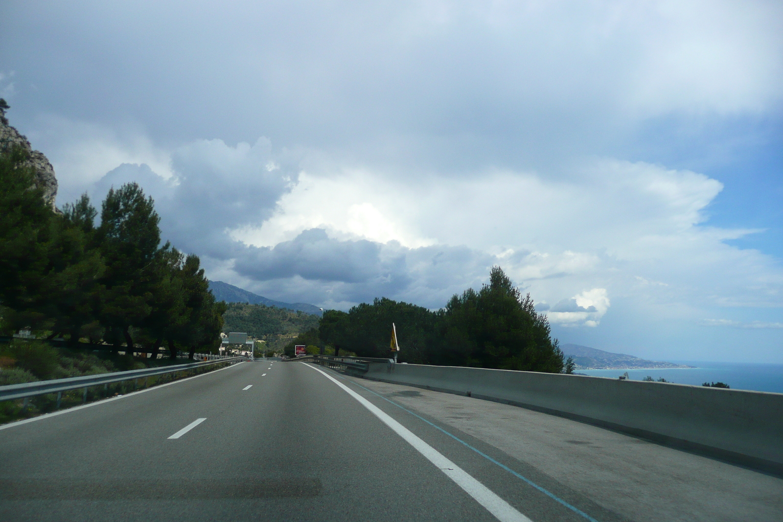 รูปถ่าย ฝรั่งเศส(France) เฟรนช์ริวิเอรา(French Riviera) ถนนจากนีซไปม็องตง(Nice to Menton road) 2008-03 34