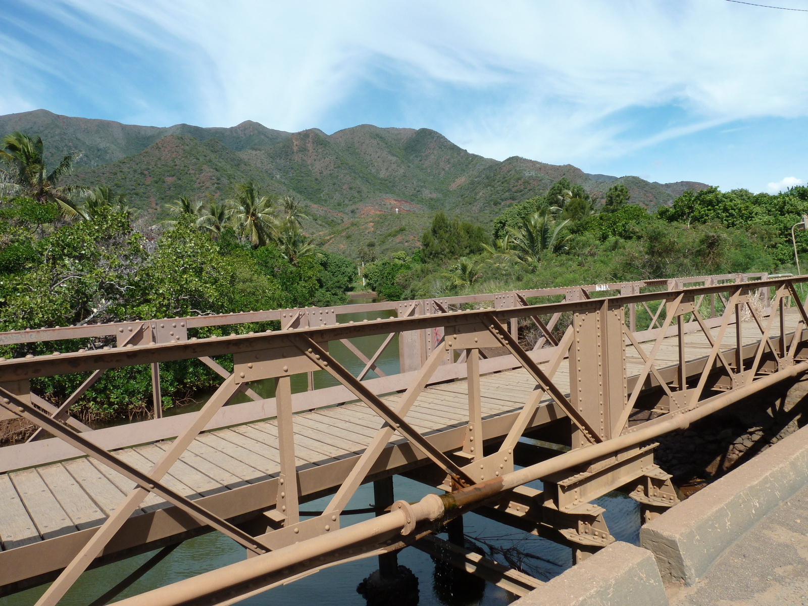 รูปถ่าย นิวแคลิโดเนีย(New Caledonia) ทีโอ(Thio) 2010-05 28