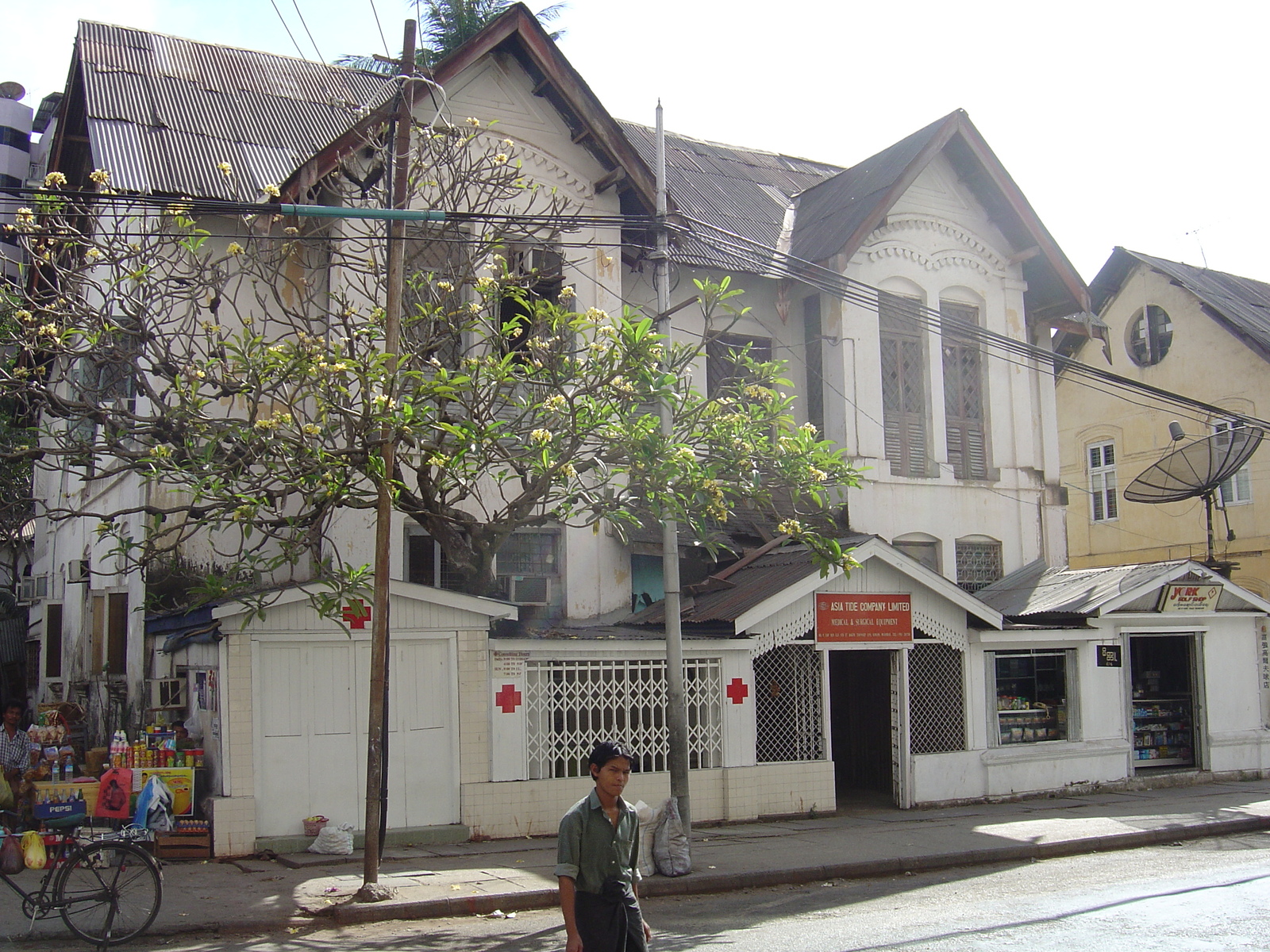 รูปถ่าย พม่า(Myanmar) ย่างกุ้ง(Yangon) 2005-01 258