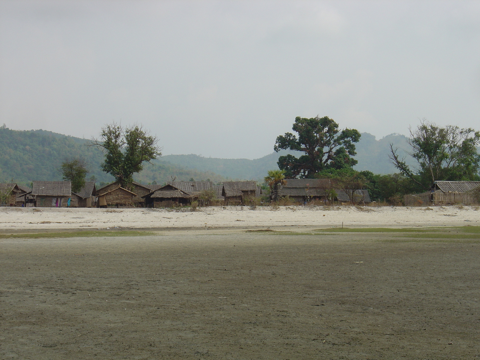 รูปถ่าย พม่า(Myanmar) หาดหม่องมะกันด้านเหนือ(Maungmagan North) 2005-01 53