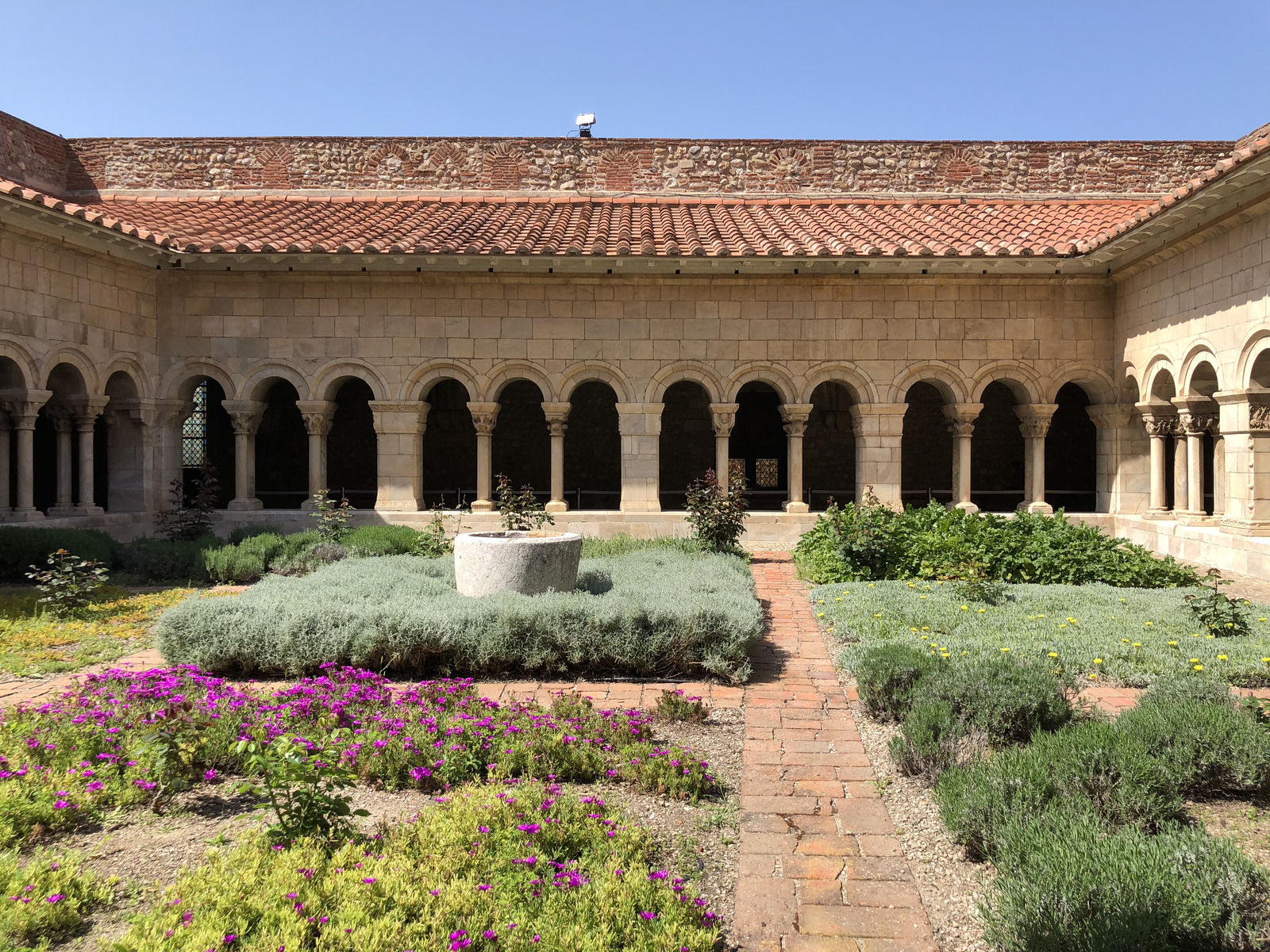 รูปถ่าย ฝรั่งเศส(France) แอลน์(Elne) 2018-04 130